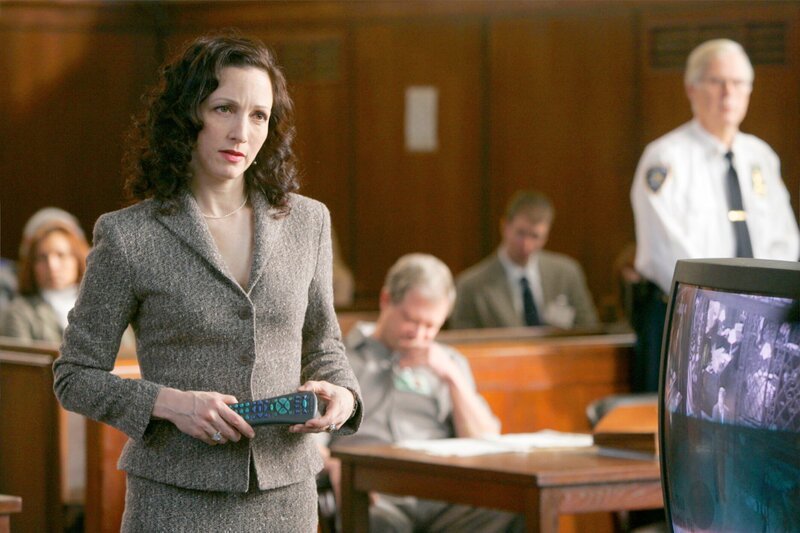 Pictured: Bebe Neuwirth as Aslant District Attorney Tracey Kibre -- NBC Universal Photo: Virginia Sherwood – Bild: 13th street
