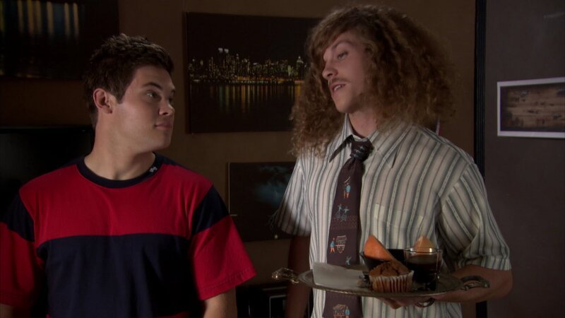 Adam DeMamp (Adam DeVine, l.); Blake Henderson (Blake Anderson, r.) – Bild: Comedy Central