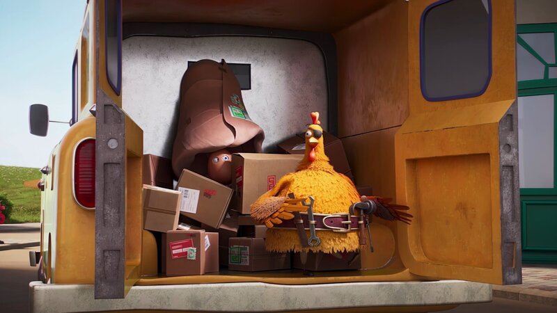 Reggies Schildkrötenpanzer wurde von seinem Besitzer fälschlicherweise für eine Salatschüssel gehalten und als Hochzeitsgeschenk verschickt. Flo, Maggie und Jo verfolgen das Postauto und wollen das Paket zurückholen. – Bild: KiKA/​Sixteen South/​Mikros Animation IP/​Tencent