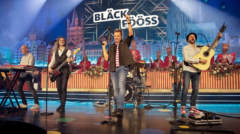 Die alljährliche Kölner Fernsehsitzung am Rosenmontag findet traditionell wieder im altehrwürdigen Gürzenich in Köln statt – vor ausverkauftem Saal natürlich! – Bläck Fööss. (Archivfoto) – Bild: WDR/​Dirk Borm