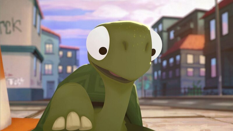 Schildkröte Törtel versucht mit Mühe, das Leben in Freiheit genießen zu können. – Bild: ZDF/​Torben Meier