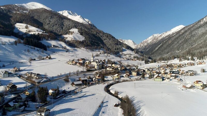  Bergbauerndorf Lessach im Winter im Lungau. – Bild: ORF/​Ranfilm