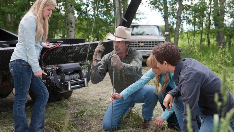 V.l.: Mallory Wells (Jessica Amlee), Jack Bartlett (Shaun Johnston), Amy Fleming (Amber Marshall), Ty Borden (Graham Wardle) – Bild: MG RTL D