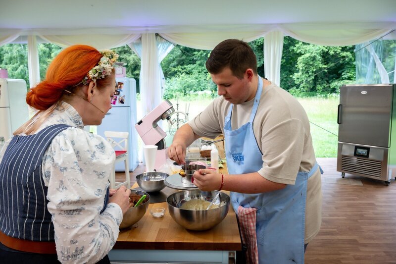 Enie van de Meiklokjes (l.); Patrik (r.) – Bild: Claudius Pflug
