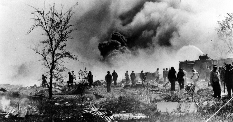 Absturzstelle des American Airlines Fluges 191 am 25. Mai 1979 – Bild: RTL /​ Getty Images /​ Chicago Tribune /​ Contributor /​ Konstruktionsfehler