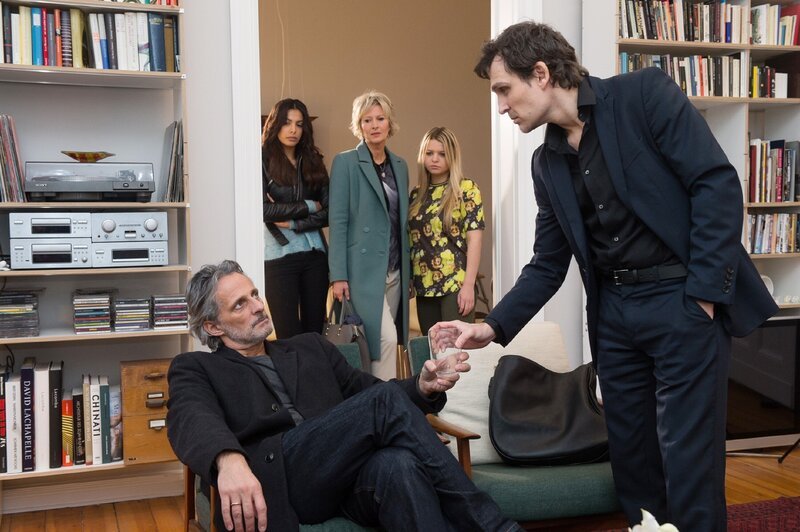 Die Situation zwischen Stefal (Ingo van Gulijk, l.) und Frank (Dirk Hermann) eskaliert. – Bild: RTL /​ Claudius Pflug