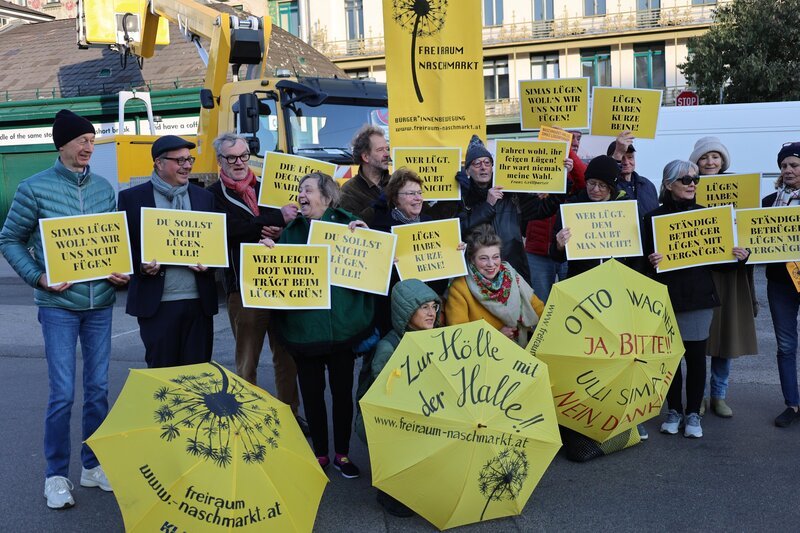 Protest gegen Markhalle. – Bild: ORF/​Ernst Grandits