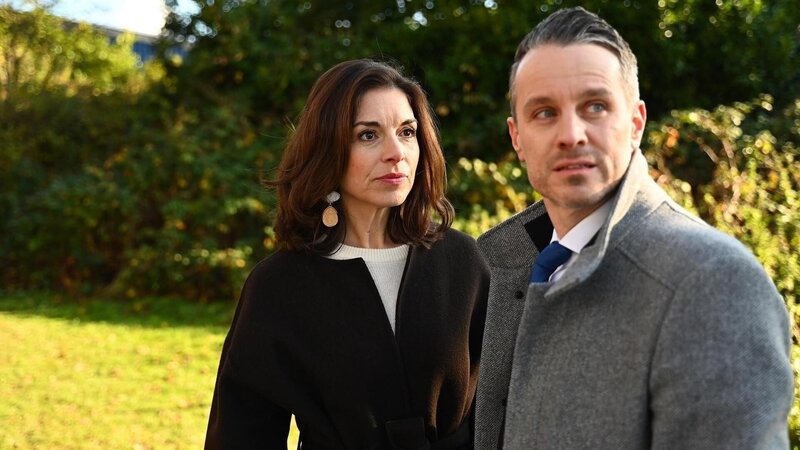 Alles was zählt (AWZ) 4890: Der Feind in der Familie – fernsehserien.de