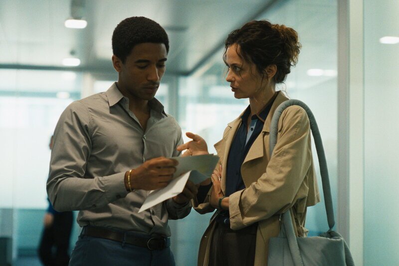 La linea della palma – Das Caravaggio-Komplott, Staffel 1, Folge 1. Alberto Malanchino als Andrea Cavadini, Gaia Messerklinger als Anna Romano. – Bild: SRF/​RSI/​Hugofilm