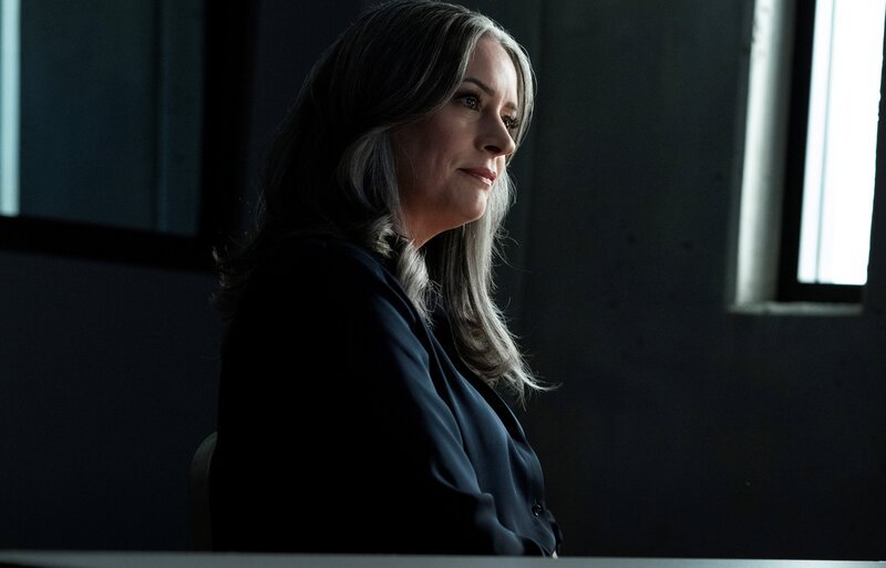 Paget Brewster as Emily Prentiss in Criminal Minds: Evolution (Szene). – Bild: Michael Yarish/​ Paramount+ /​ Disney /​ ABC Studios Inc. and CBS Studios Inc. All Rights Reserved.