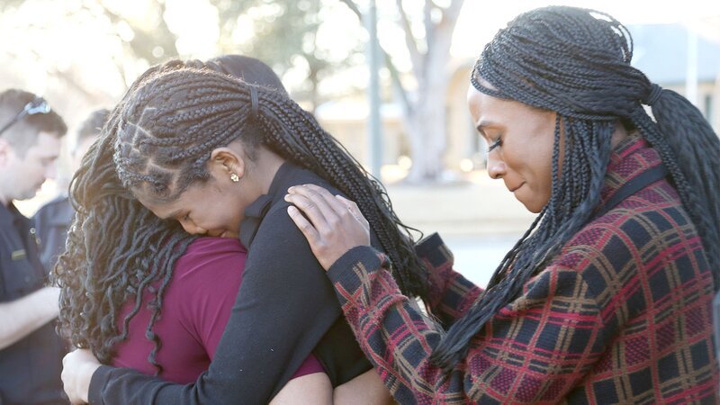 Die Familie trauert – Bild: aeuklibbox /​ © Crime + Investigation /​ A+E Networks