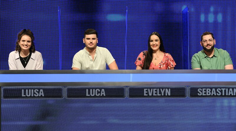 Die Kandidat:innen (v.l.n.r.): Luisa Greif, Luca Kraus, Evelyn Hock und Sebastian Bierbrauer. – Bild: ARD/​Uwe Ernst