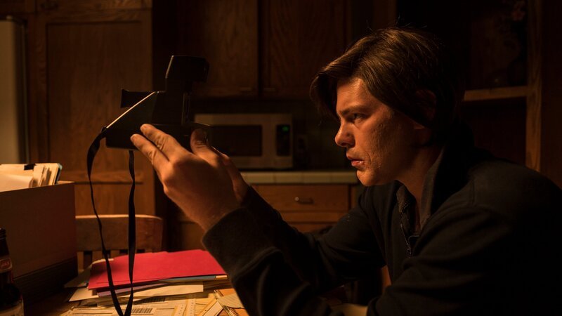 Bart Ross taking a photo of himself. – Bild: Discovery Communications, LLC/​Greg Mazzola