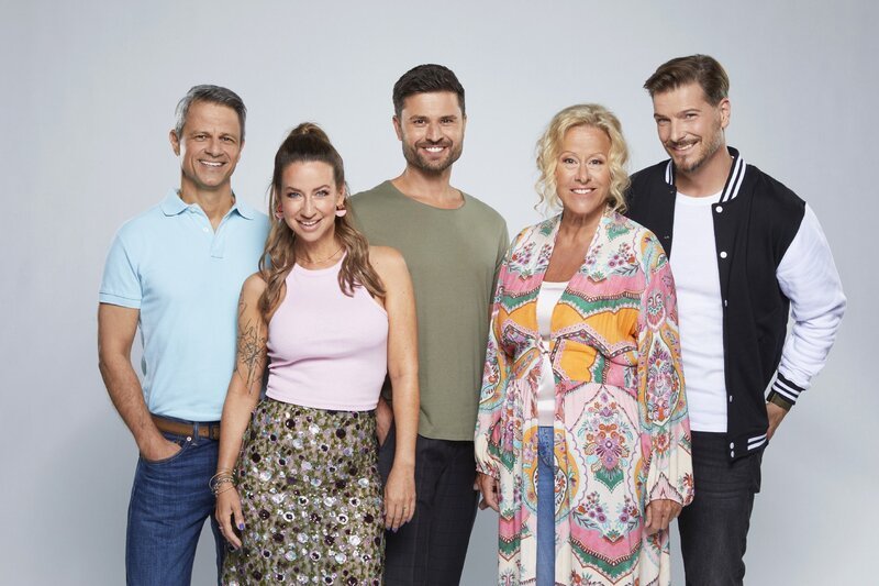 V.l.: Jens Hajek, Isabell Hertel, Milos Vukovic, Iris Werlin, Jan Ammann. – Bild: RTL /​ Bernd Jaworek