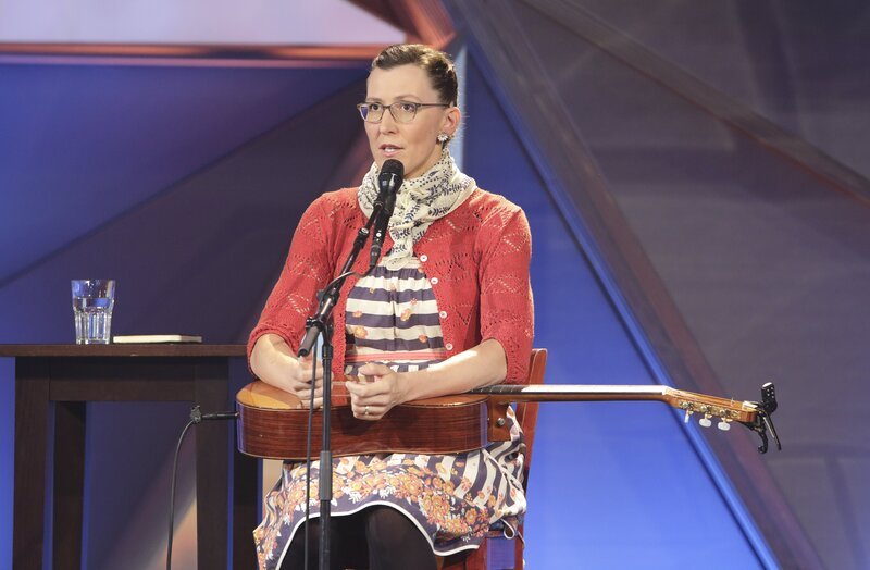 Martina Schwarzmann – Bild: ZDF/​Rico Rossival