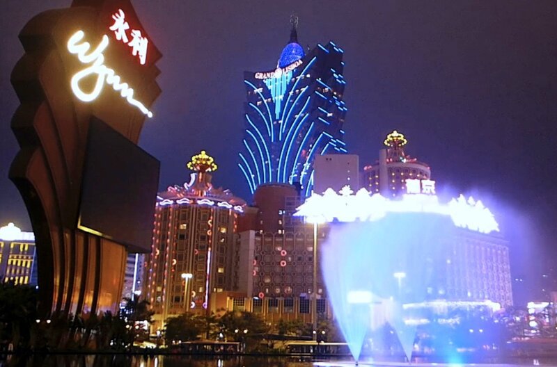 Spielcasinos, wie beispielsweise in Macau, wurden von chinesischen Geschäftsleuten dafür genutzt, ihre Gewinne zu verschleiern – eine wahre Goldgrube für die Triaden … – Bild: YAMI 2