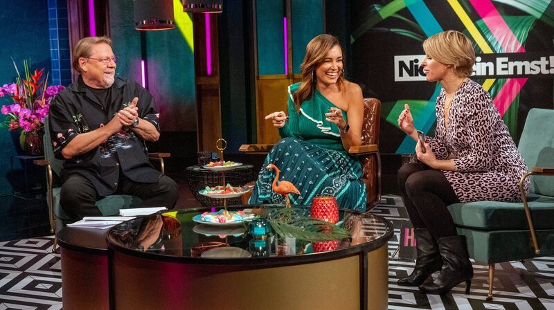 Moderator Jürgen von der Lippe (l) und Sabine Heinrich (r) mit Gast Jana Ina Zarrella. – Bild: WDR/​Max Kohr