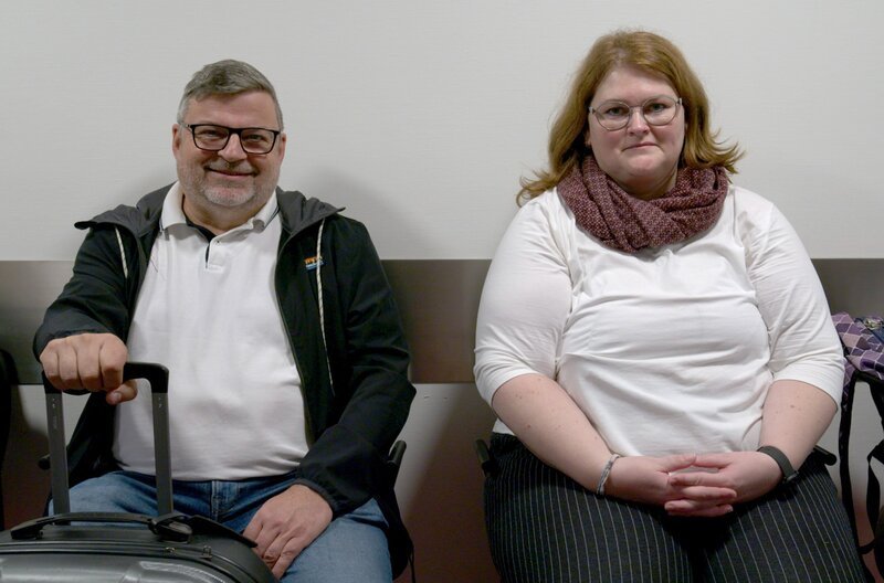 Gemeinsam gegen Fettleibigkeit: In der Rehaklinik Hohenelse durchlaufen Martin Schoplocher und Daniela Horn ein individuelles Programm für ein gesünderes Leben. – Bild: Felix Greif