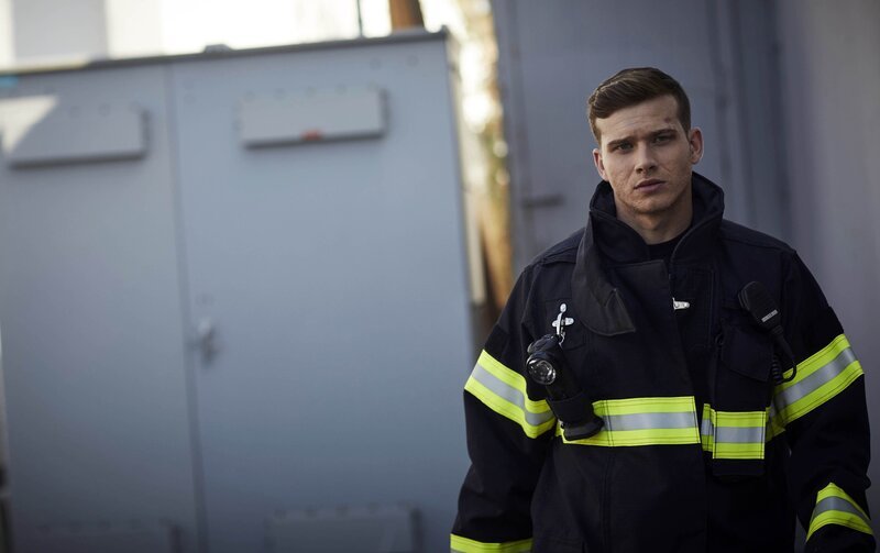 Evan Buckley (Oliver Stark) – Bild: Mathieu Young