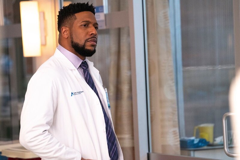 Dr. Floyd Reynolds (Jocko Sims) – Bild: NBC