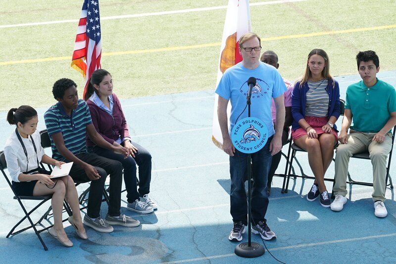 Principal Brown (Andrew Daly, m.) – Bild: ViacomCBS