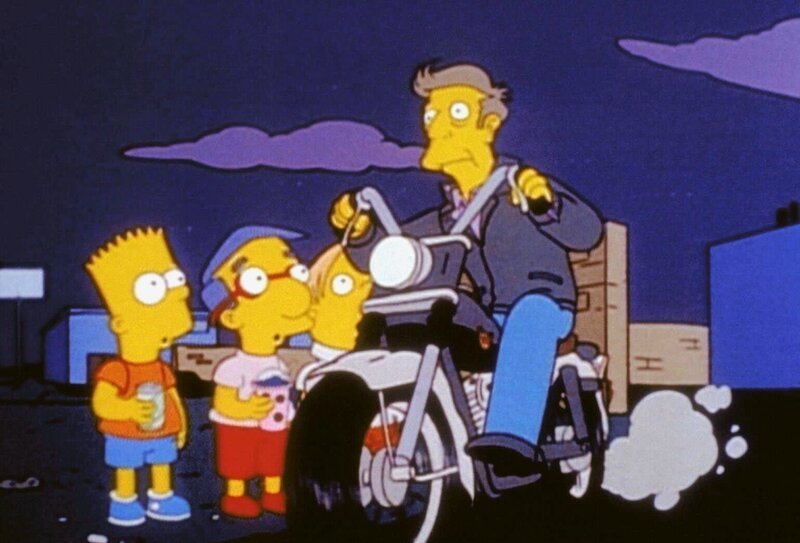 Der falsche Skinner (re.) kehrt zu seiner früheren Rolle als Straßenrowdy zurück. – Bild: ProSieben Media AG