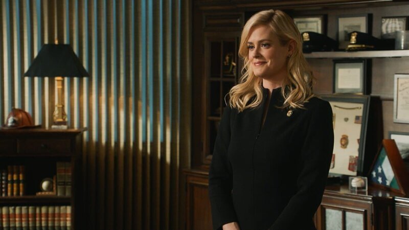 Abigail Hawk als Abigail Baker. – Bild: CBS Broadcasting Inc.