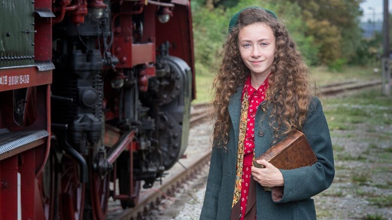 Sandrine (Mina Christ) – Bild: SWR/​LOOKSfilm