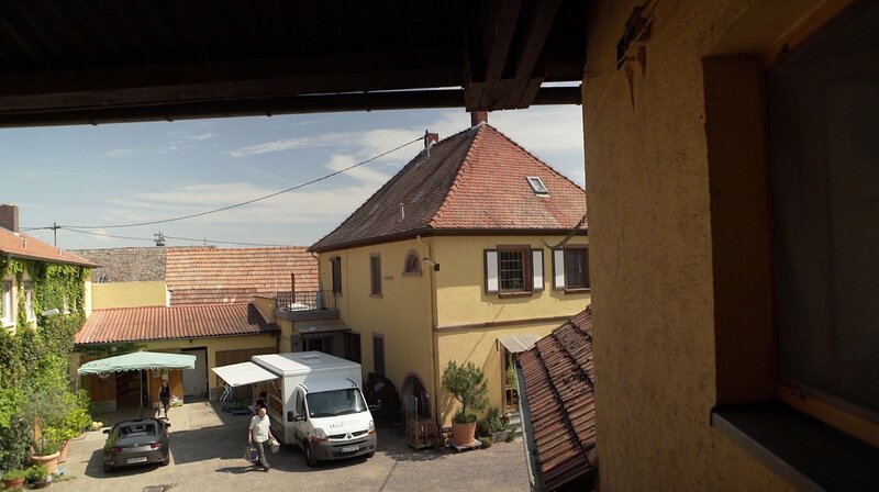 Hofansicht von oben – Bild: SWR