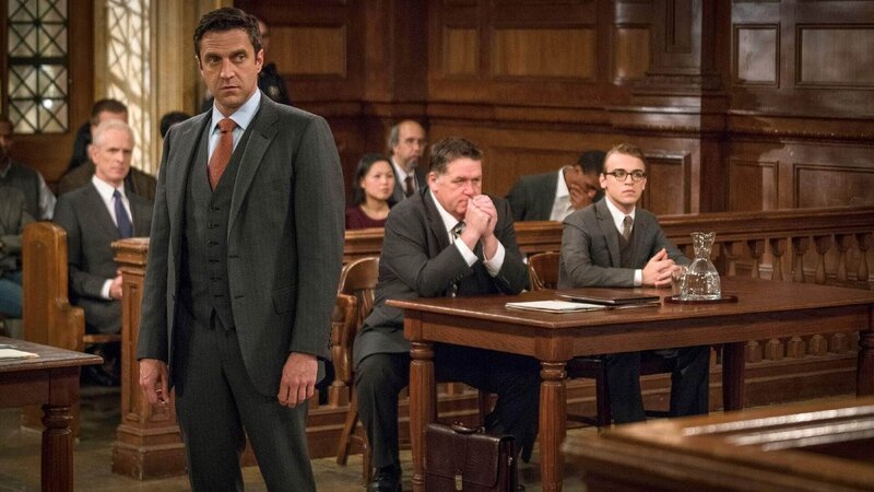Rafael Barba (Raúl Esparza) – Bild: RTL /​ NBC Studios