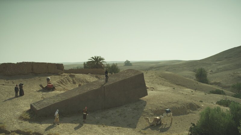 Die Tempel von Baalbek beeindruckten schon Mark Twain: „Jahrtausende steht sie“, schrieb er, „und versetzt den Reisenden in Erstaunen und Entzücken“ Die dickste Steinplatte der Anlage, und größter bekannter Baustein der Welt, ist über zwanzig Meter lang. Bis heute weiß niemand mit Sicherheit zu sagen, auf welche Weise und zu welchem Zweck diese riesige Anlage, die in Resten erhalten ist, einst angelegt worden ist. – Bild: ZDF und Torbjörn Karvang