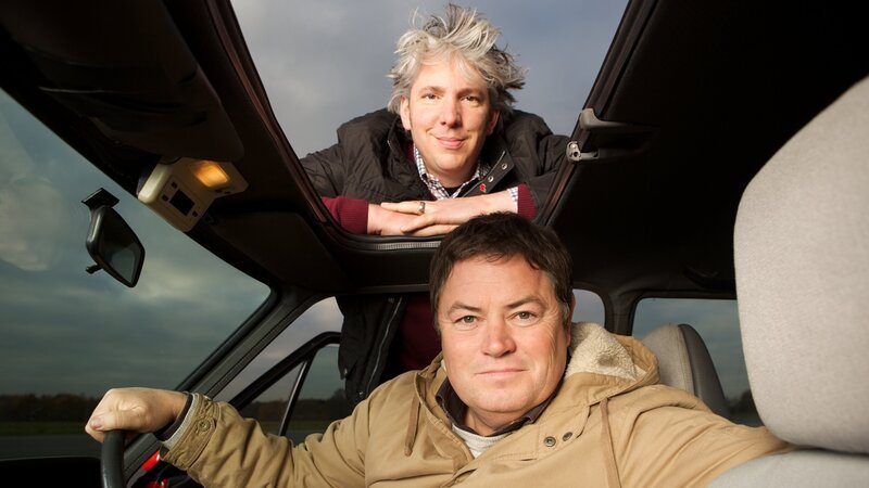 Mike Brewer and Edd China with the refurbished Fiesta XR2. – Bild: Discovery Communications/​Pete Dadds