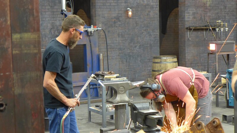 Forged in Fire Season 3 EP Xiphos Sword, Forged in Fire_Wettkampf der Schmiede Staffel3 EP Das Xiphos – Bild: A&E Television Networks