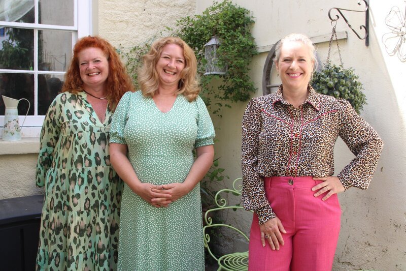 Sophie Robinson (r.) – Bild: RTL /​ Cineflix