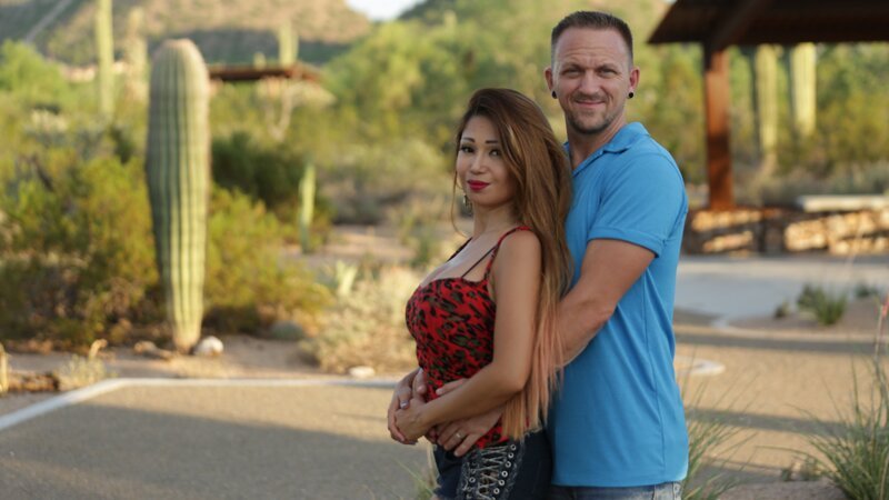 A portrait of Josh Batterson and Marietta Belen Dela Curz De Guia „Aika“. – Bild: Discovery Communications