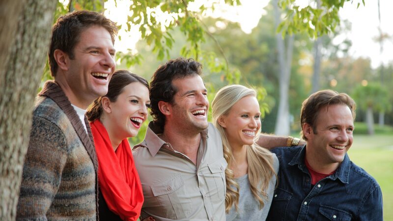 The Milo clan enjoy happy times together before family betrayal ruins the party. – Bild: Discovery Communications