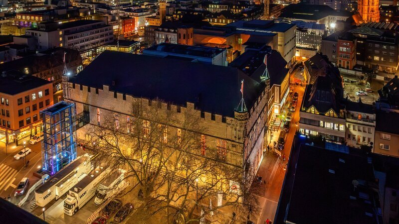 Die Verleihung der Buber-Rosenzweig-Medaille 2026 findet im Gürzenich, einer Festhalle im Zentrum der Kölner Altstadt, statt. Preisträger der Medaille 2026 ist Christian Rutishauser. Der Jesuit gilt als führender katholischer Vertreter im christlich-jüdischen Dialog. – Bild: ZDF und Koelnkongress GmbH