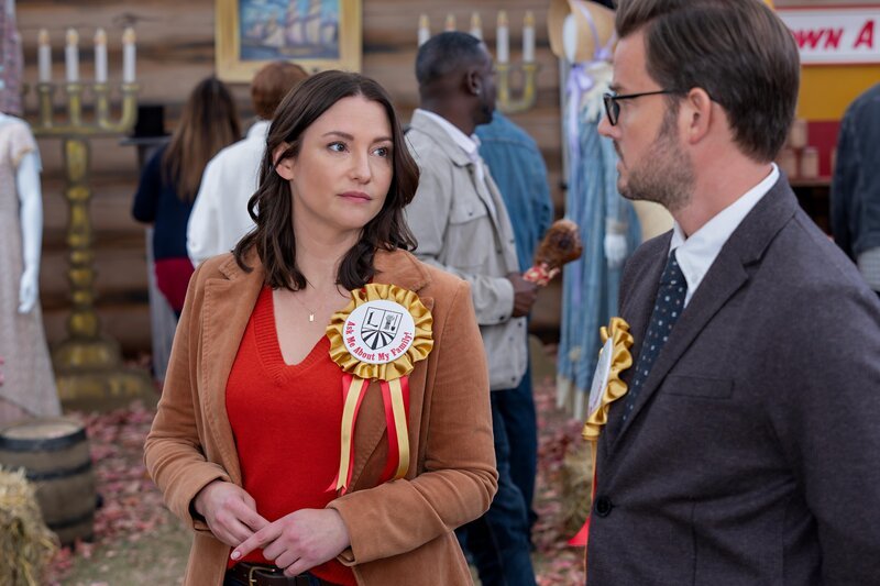 Kat Landry (Chyler Leigh) und Elliot Augustine (Evan Williams) – Bild: RTL /​ Hallmark Media /​ Tag der Gründer