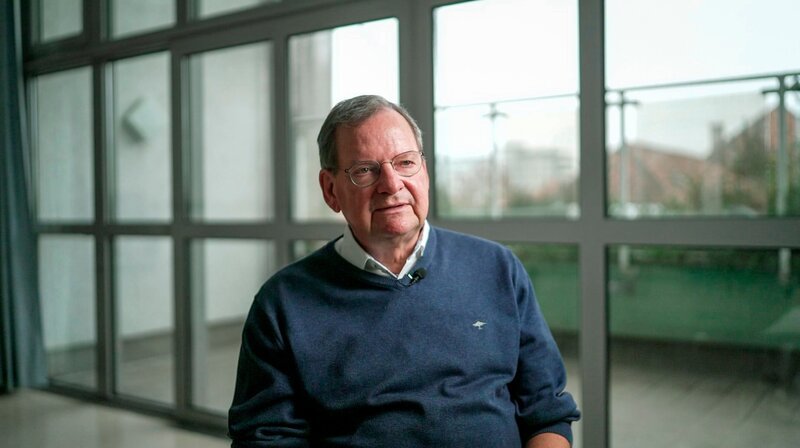 Der Mainzer Kardiologe und Lärmexperte Professor Thomas Münzel sieht Lärm als Körperverletzung – und warnt vor den unterschätzten Folgen. – Bild: NDR/​Simona Dürnberg/​Philipp Nöhr