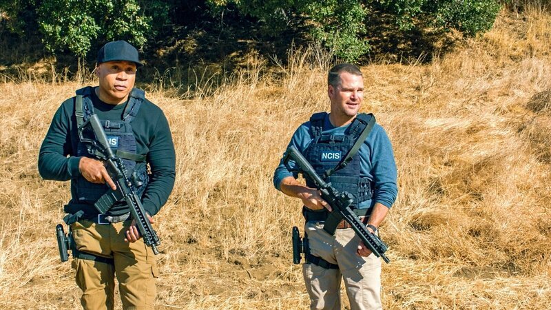 (v.li.): LL Cool J (Special Agent Sam Hanna), Chris O’Donnell (Special Agent G. Callen). – Bild: ORF/​Sevenone International/​CBS