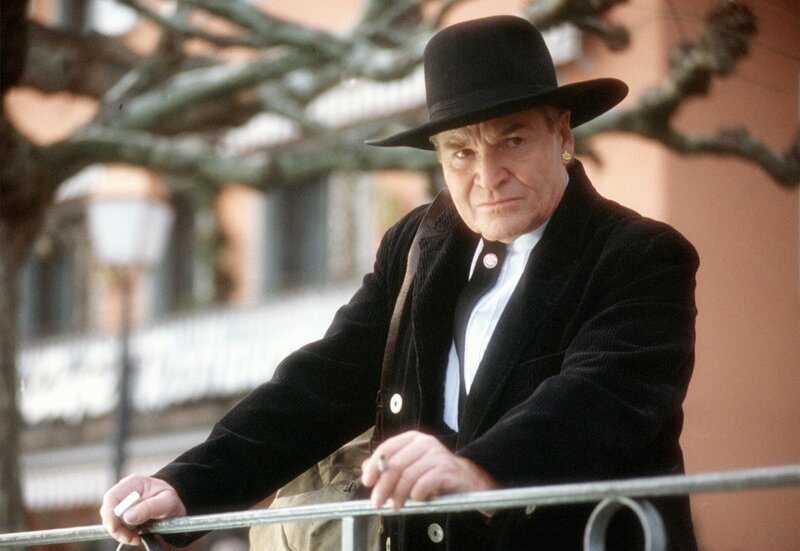 Nach 20 Jahren kehrt der fahrende Zimmermann Johannes Keinath (Fritz Wepper) zum ersten Mal an seinen geliebten Bodensee zurück. – Bild: ARD Degeto/​Barbara Bauriedl