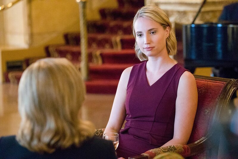 Molly McCook (Rebecca). – Bild: ORF/​Disney/​Freeform/​Richard Cartwright