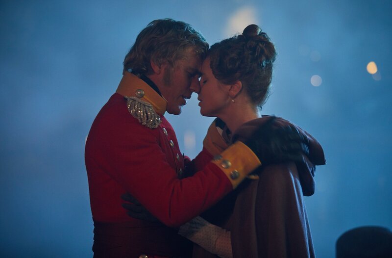 William Dobbin (Johnny Flynn) und Amelia Sedley (Claudia Jessie). – Bild: WDR/​Mammoth Screen Limited/​ITV