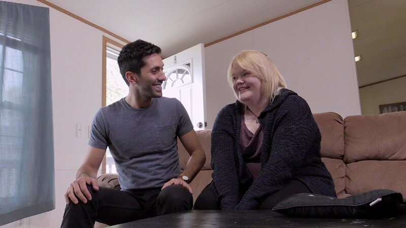 L-R: Nev, Ashleigh – Bild: Paramount