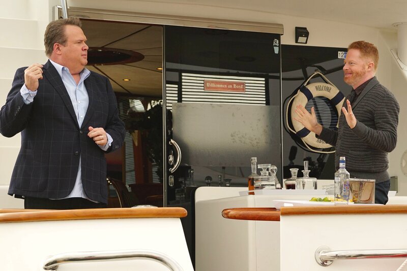 L-R: Cameron Tucker (Eric Stonestreet), Mitchell Pritchett (Jesse Tyler Ferguson) – Bild: ViacomCBS