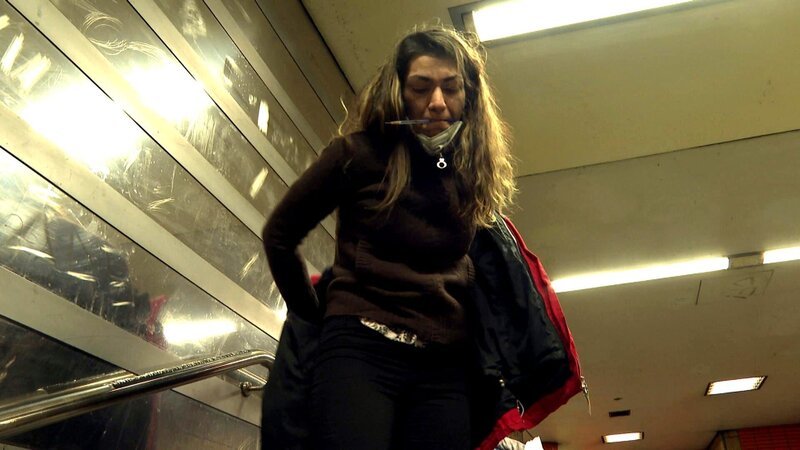 Eine der größten Drogenszenen Deutschlands befindet sich in Köln. In der Reportage wird u.a. die heroinabhängige Jasmin begleitet. Sie lebt in einem Obdachlosenheim. Zusätzlich konsumiert sie täglich Kokain. – Bild: RTLZWEI