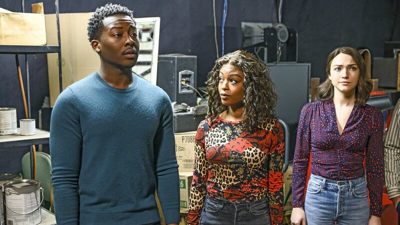 „Harlem Cinema House“ – When the God Account sends Miles the names of three employees of an old movie theatre that he and Ali used to go to as children, he makes it his mission to help the theatre’s owner, Mr. Johnson, raise the money to save the theatre before it closes down. Pictured: Violett Beane as Cara Bloom, Javicia Leslie as Ali Finer and Brandon Micheal Hall as Miles Finer. – Bild: CBS Broadcasting, Inc. All Rights Reserved