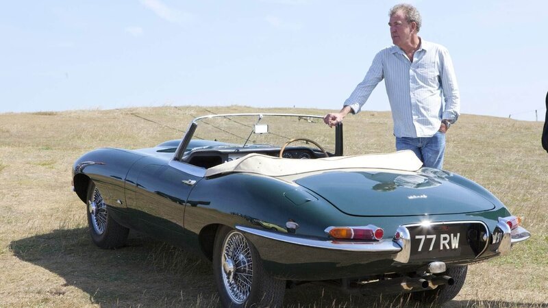 Jeremy Clarkson zelebriert den 50sten Geburtstag des Jaguar E-Type. – Bild: RTL /​ BBC Worldwide