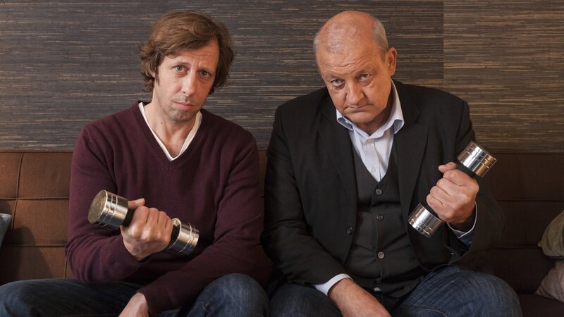 Ekki Talkötter (Oliver Korittke, l.) und Georg Wilsberg (Leonard Lansink, r.). – Bild: ZDF und Thomas Kost