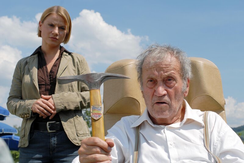 Kristina Sprenger (Karin Kofler), Kurt Weinzierl (Franz Brunner). – Bild: ORF (FS1/​FS2) /​ ORF1